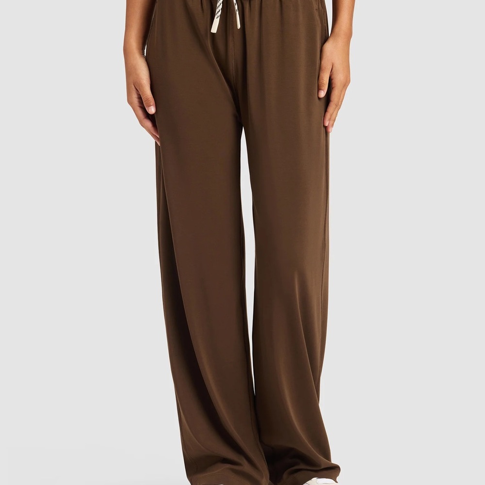 Cozy Earth Women’s Studio Wide Leg Pants Espresso Sz L NWT Retail $110